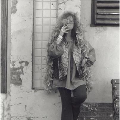 Photo: Janis steps out for a smoke break...
